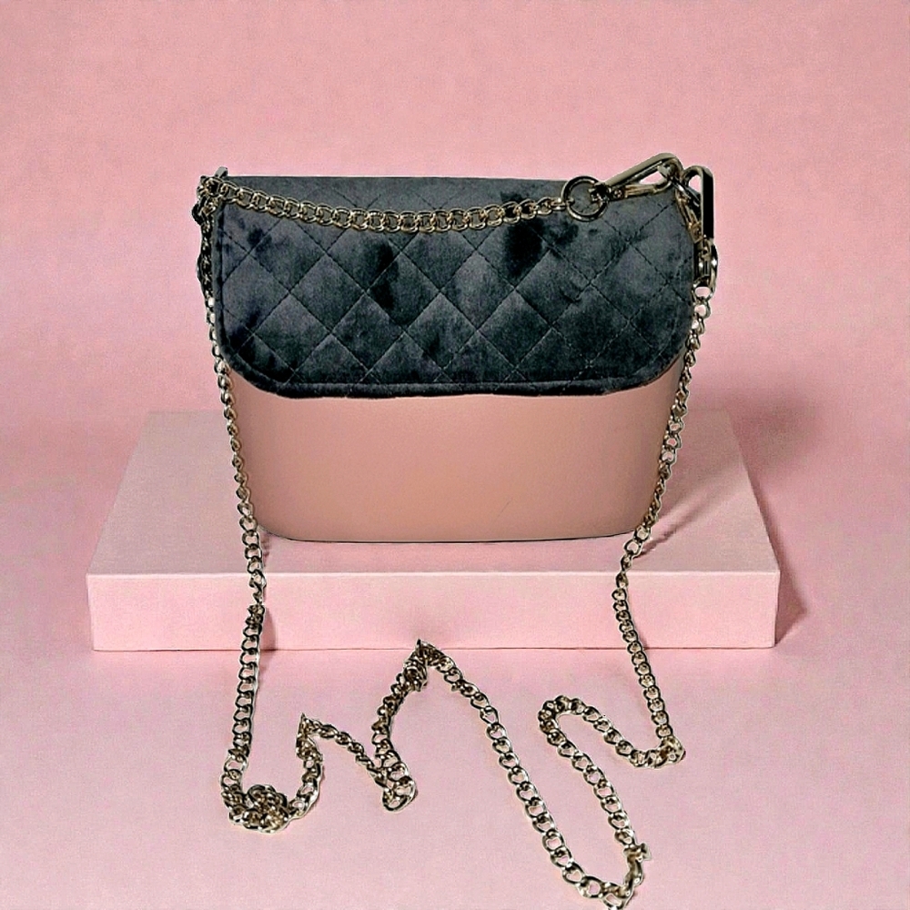 O-bag NWOT Pink/Charcoal Purse Silver Hardware Chain Shoulder Strap-Crossbody